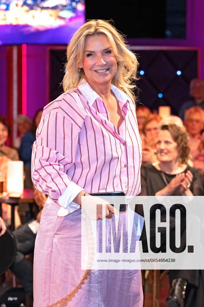 MDR - Riverboat. Moderatorin Kim Fisher anläßlich der Aufzeichnung der MDR - Talkshow Riverboat am 24.04.2026 in der Mediacity Leipzig. 20260424ADO0002