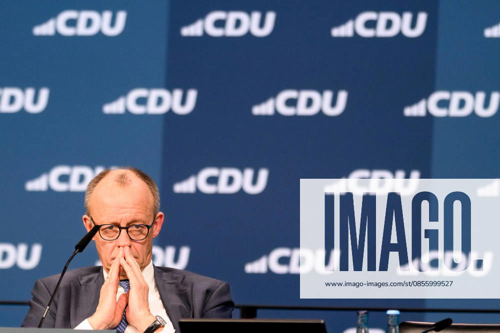 Friedrich Merz (CDU). 20.02.2026, Bundeskanzler Friedrich Merz während des Parteitags. Der 38. Parteitag der CDU Deutschlands findet am 20. und 21. Februar 2026 in der Messe Stuttgart statt. Auf der Tagesordnung steht mit der Wahl des Bundesvorstands die personelle Ausrichtung der Union. Ebenso die inhaltliche Positionierung der Christdemokraten. Stuttgart Baden-Württemberg Deutschland