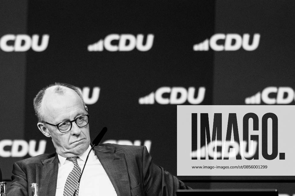 Friedrich Merz (CDU). 20.02.2026, Bundeskanzler Friedrich Merz während des Parteitags. Der 38. Parteitag der CDU Deutschlands findet am 20. und 21. Februar 2026 in der Messe Stuttgart statt. Auf der Tagesordnung steht mit der Wahl des Bundesvorstands die personelle Ausrichtung der Union. Ebenso die inhaltliche Positionierung der Christdemokraten. Stuttgart Baden-Württemberg Deutschland