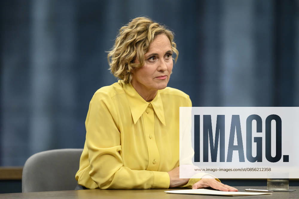Im Bild v.l.: Caren Miosga, GER, Berlin, Studio, zu Gast bei - Caren Miosga, Polittalk, TV, Format, Aufzeichnung, aufgezeichnet, Das Erste, aus Adlershof - am Studio 20, Thema: Wie will die SPD Vertrauen zurückgewinnen, Frau Schwesig? 10.05.2026