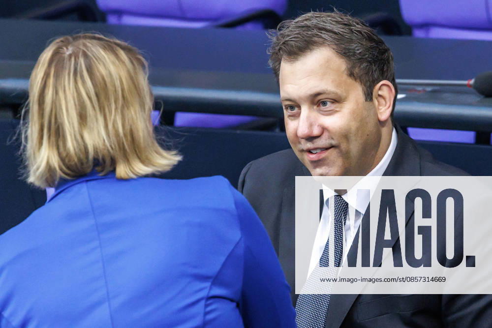 Bundestag Lars Klingbeil (SPD), Bundesfinanzminister im Deutschen Bundestag am 22.05.26 in Berlin. Berlin Berlin Deutschland Bundestag