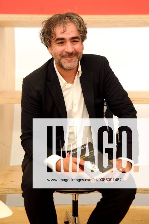 Frankfurter Buchmesse 2018. Journalist Deniz Yücel am 12.10.2018 auf der Frankfurter Buchmesse. 20181012MWI370