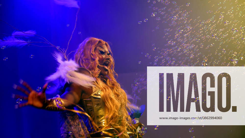 Halle Saale Halle (Saale) Halle Saale Sachsen-Anhalt Ansicht Stadtansicht Sachsen Anhalt Ansicht Sommerfest 2026 am Peißnitzhaus peißnitzhaus festival Travestieshow Travestie Show Drag- und Travestie-Show foto: Bijoux ï¿½