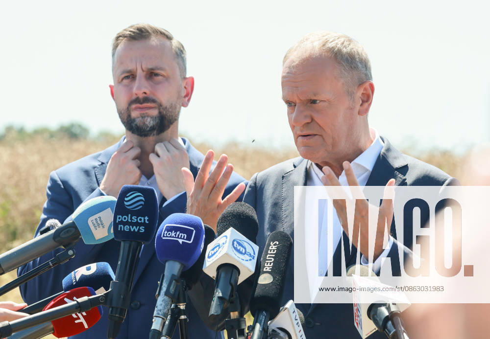Russian missile crashed in eastern Poland Photo: Wojciech Olkusnik East News Minister of defence Wladyslaw Kosiniak-Kamysz and Polish prime minister Donald Tusk hold a press conference near the site of a crater in a field left by an unidentified object that is believed to be a Russian missile near the village of Tarnawa Kolonia on July 30, 2026 in eastern Poland. EN_01681810_0032