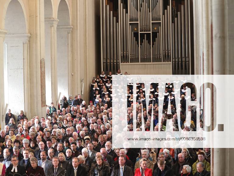 Braunschweig, Gottesdienst zum Reformationstag Die Jugendkantorei der Braunschweiger Domsingschule Braunschweig