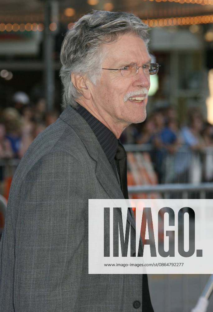 Whiteout Los Angeles Premiere September 9, 2009 - Westwood, CA, U.S. - 09 September 2009 - Westwood, California - Tom Skerritt. Whiteout Los Angeles Premiere held at Mann s Village Theatre. Photo Credit: Michael Jade AdMedia.