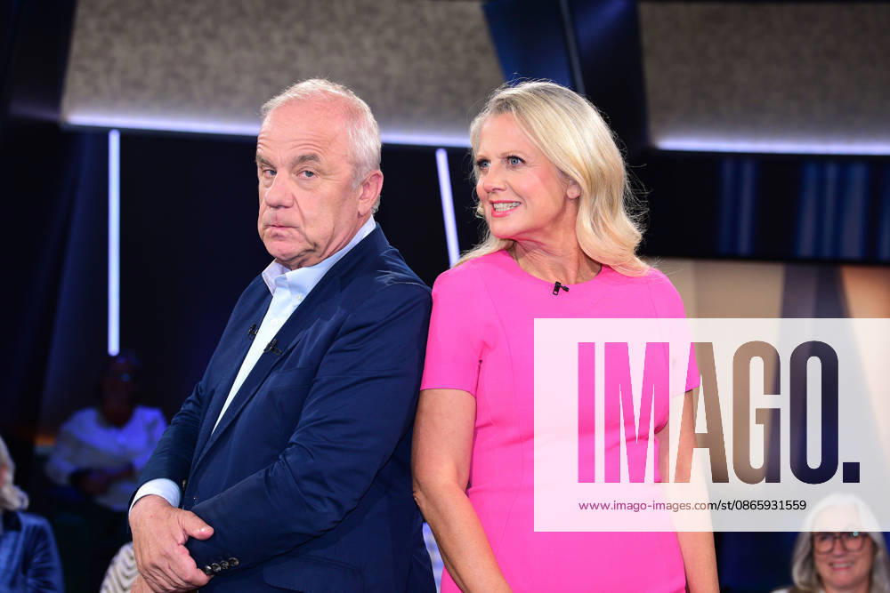 Hubertus Meyer-Burckhardt und Barbara Schoeneberger bei der NDR Talk Show am 4.09.2026 in Hamburg Hubertus Meyer-Burckhardt and Barbara Schoeneberger during the NDR Talk Show on September 4, 2026 at NDR Studio Lokstedt in Hamburg, Germany NDR Talk Show am 4.09.2026 in Hamburg