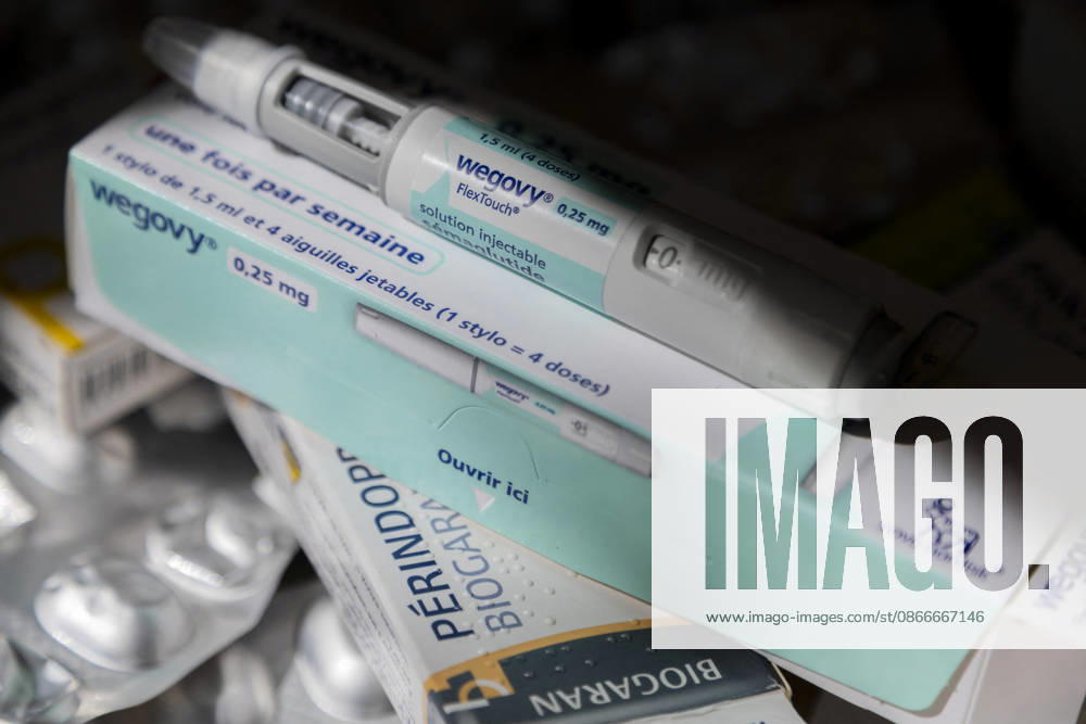 Illustration - Post Heart Attack Treatment Medication Illustration - A Wegovy injection pen and its packaging photographed among medicine boxes, in Gap, Hautes-Alpes, France, on September 12, 2026. Photo by Thibaut Durand ABACAPRESS.COM gap PROVENCE-ALPES-COTE D AZUR France