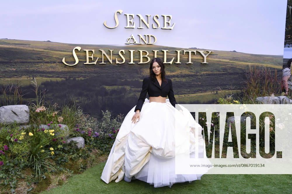 Esme Creed-Miles bei der Premiere des Kinofilms Sense and Sensibility Sinn und Sinnlichkeit im Odeon Luxe Leicester Square. London