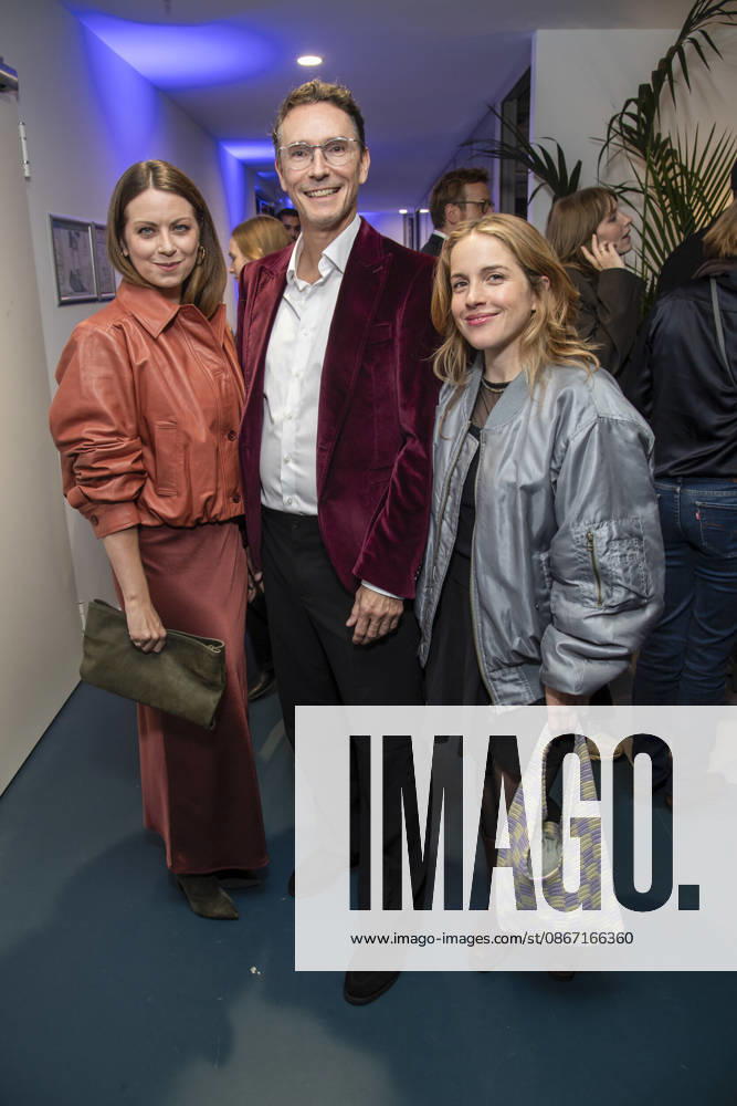 ABB UEFA- Alice Dwyer, Sascha Schwingel und Paula Kalenberg zu Gast beim Promi Treff UFA Back in Berlin In den Raeumen der UFA GmbH Berlin, Berlin den 17.09.2026