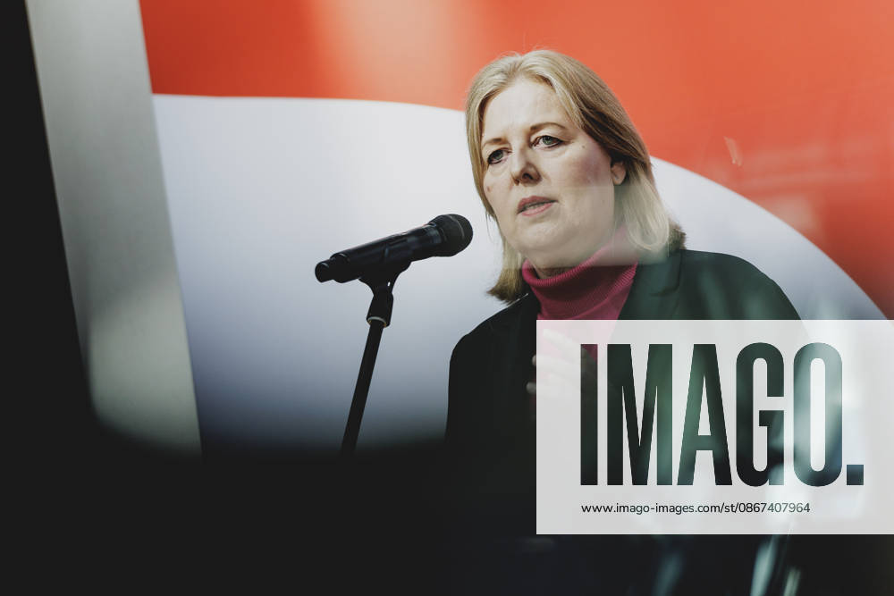 Baerbel Bas (SPD), Bundesministerin fuer Arbeit und Soziales, aufgenommen im Rahmen einer Pressekonferenz als Reaktion auf die Landtagswahl in Mecklenburg-Vorpommern sowie die Berliner Abgeordnetenhauswahl in Berlin, 21.09.2026. Waehrend Die Linke die Wahl in Berlin mit 25,7% vor der CDU gewonnen hat, siegte in Mecklenburg-Vorpommern die AfD mit 38,2% vor der SPD. Erstmals nicht ueber die 5%-Huerde geschafft hat es die CDU in Mecklenburg-Vorpommern. Berlin Deutschland