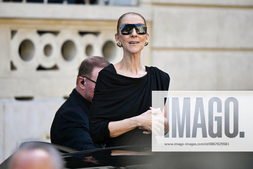 Celine Dion Leaves Her Hotel - Paris Celine Dion spend time with fans before her concert, at hotel Royal Monceau in Paris, France on September 23, 2026. Photo by Lionel Urman ABACAPRESS.COM Paris France