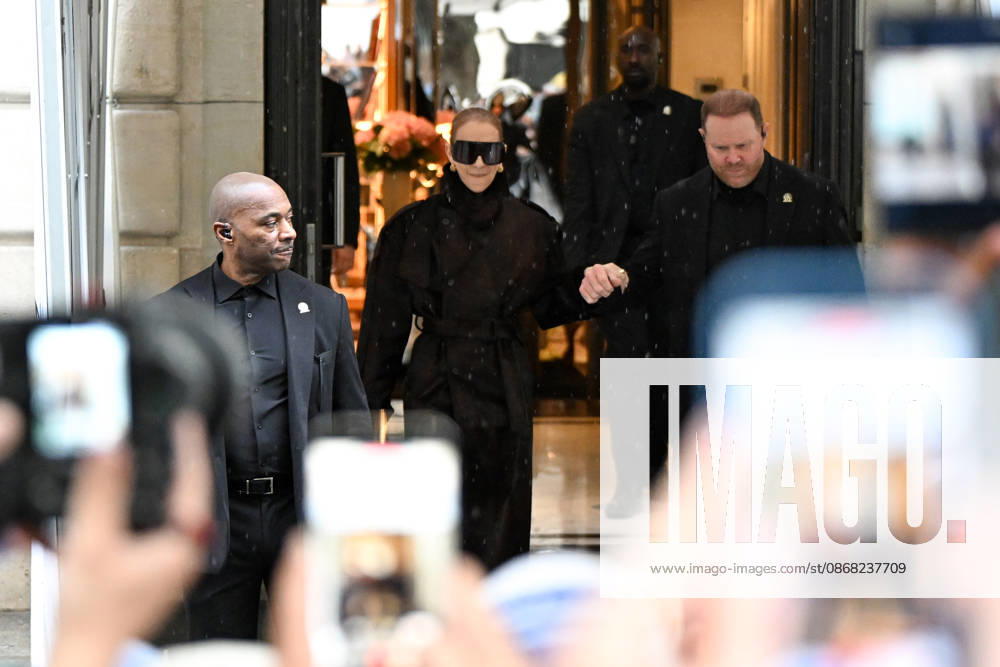 Céline Dion spent some time with her fans at the Royal Monceau Hotel in Paris, France, before heading to the event venue. Céline Dion spends time with fans before going to the venue, the Royal Monceau Hotel in Paris, France 460074 September 30, 2026 PARIS France