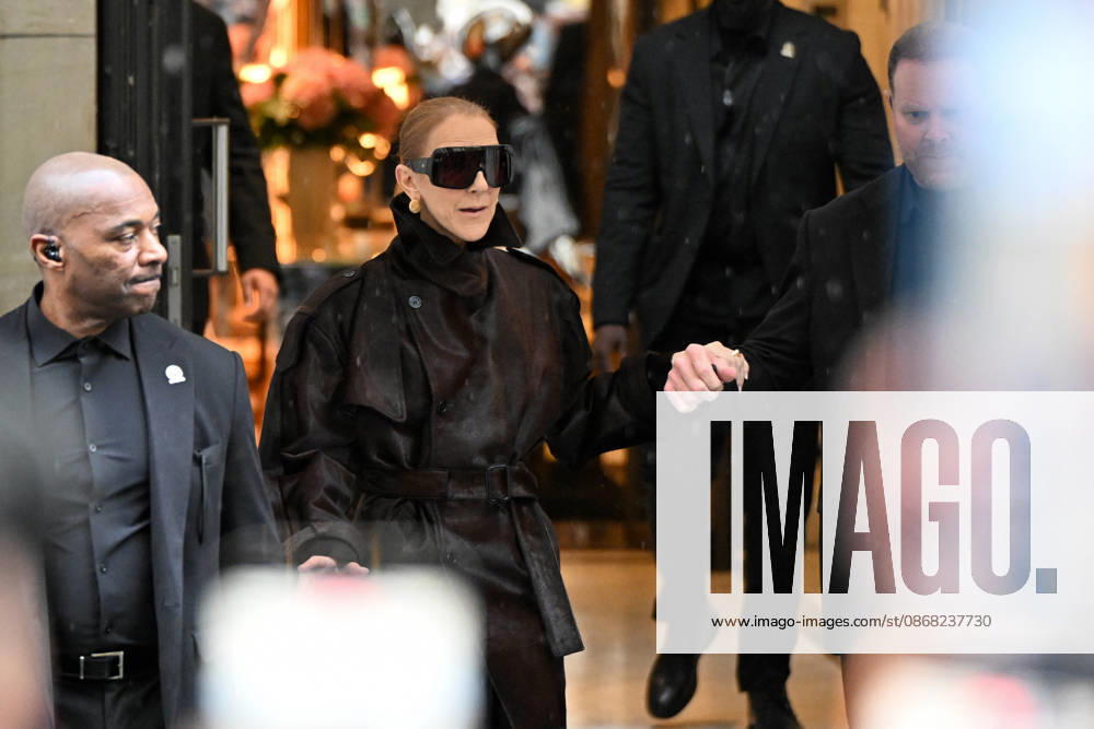 Céline Dion spent some time with her fans at the Royal Monceau Hotel in Paris, France, before heading to the event venue. Céline Dion spends time with fans before going to the venue, the Royal Monceau Hotel in Paris, France 460074 September 30, 2026 PARIS France