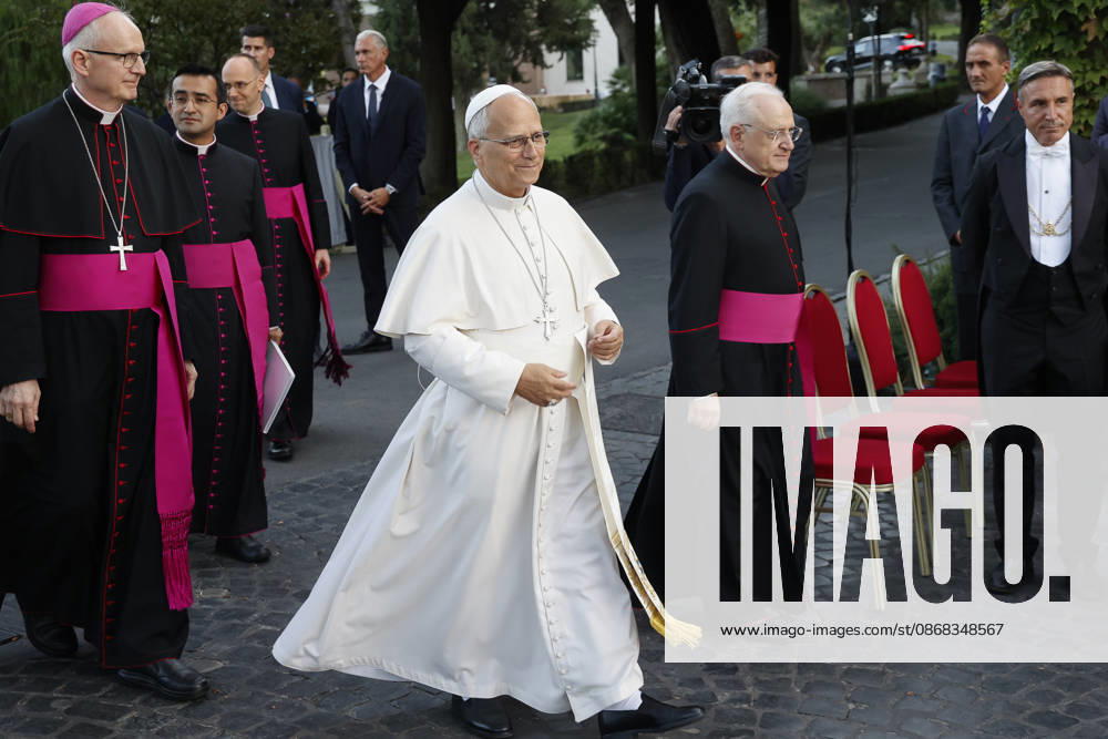 Pope Leo XIV recites the Rosary for Peace with children VATICAN CITY, VATICAN - OCTOBER 01: (---- - MANDATORY CREDIT - RICCARDO DE LUCA POOL HANDOUT - NO MARKETING NO ADVERTISING CAMPAIGNS - DISTRIBUTED AS A SERVICE TO CLIENTS----) Pope Leo XIV recites the Rosary for Peace at the Lourdes Grotto in the Vatican Gardens, at the Vatican, October 01, 2026. Between 700 and 1,000 children from schools and parishes in Rome joined the Pontiff for the beginning of the One Million Children Praying the Rosary initiative promoted by the catholic organization Aid to the Church in Need (ACN). Riccardo De Luca POOL Handout Anadolu Vatican City Vatican. Editorial use only. Please get in touch for any other usage.