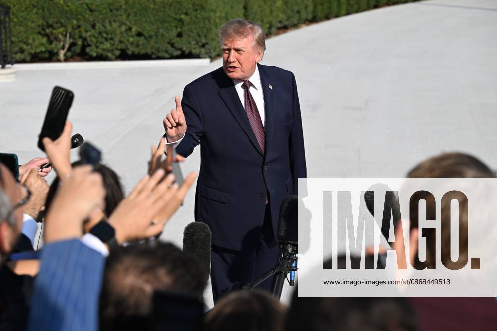 U.S. President Donald Trump talks to the media before boarding Marine One on the South Lawn of the White House in Washington, DC, United States, on October 2, 2026. Washington USA - ZUMAs197 20261002_aaa_s197_269