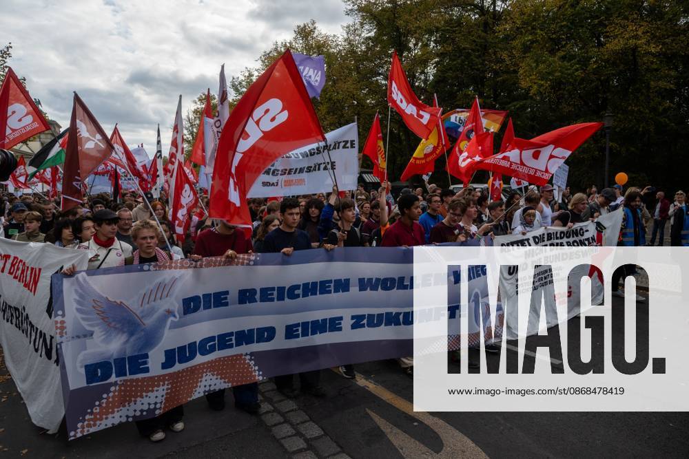 BERLIN, GERMANY †OCTOBER 3, 2026: Thousands of people took part in a peace demonstration in central Berlin on German Unity Day. A coalition of peace initiatives, trade unions, and political and civil-society groups organized the protest. The demonstrators focused on military rearmament, the possible reintroduction of conscription, and Germanyâ€⠢s military policy. The march began at the Brandenburg Gate and continued through the government district before concluding with a rally. The demonstration brought together participants expressing opposition to Germanyâ€⠢s current and proposed military policies on a national public holiday. Berlin Germany - ZUMAq101 20261003_zna_q101_108
