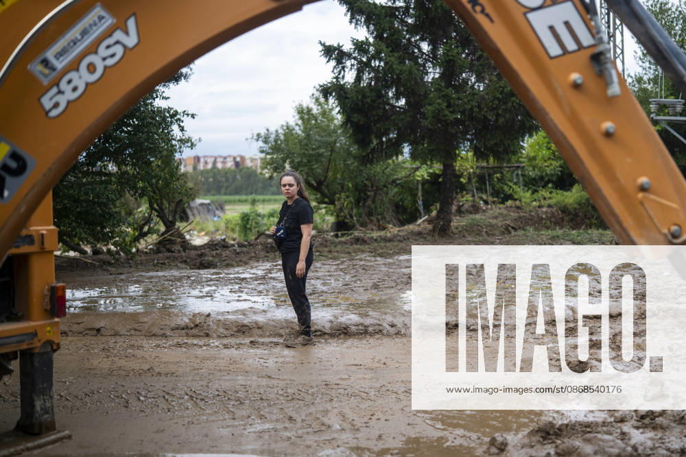 Heavy rains in Catalonia leave two dead and the Besòs River at risk of flooding. Residents clean up the mud that has accumulated in the streets and homes due to the torrential rains, on October 4, 2026, in Montornès del Vallès, Barcelona, Catalonia, Spain. The storm hitting Catalonia has left two people dead in the region. The president of the Generalitat, Salvador Illa, reported the death in Tordera of a 75-year-old man, who was at a campground when a wall reportedly collapsed on him. The second victim is a person who had been reported missing and was found in Montornès del Vallès. Emergency services are searching for another missing person in Riera de Pineda de Mar. The rains and storms have put eleven autonomous communities on alert thi