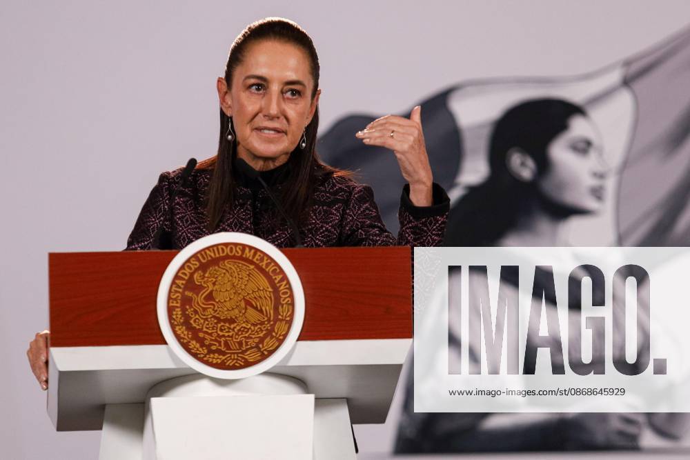TO-45353- Ciudad de M& xe9;xico. 2026-10 -05. Claudia Sheinbaum Pardo, President of Mexico, during the daily morning press conference in the Treasury Room of the National Palace in Mexico City. Alejandro God& xcd;nez Clasos.com.mx - ZUMAcs4_ 20261005_faa_cs4_065