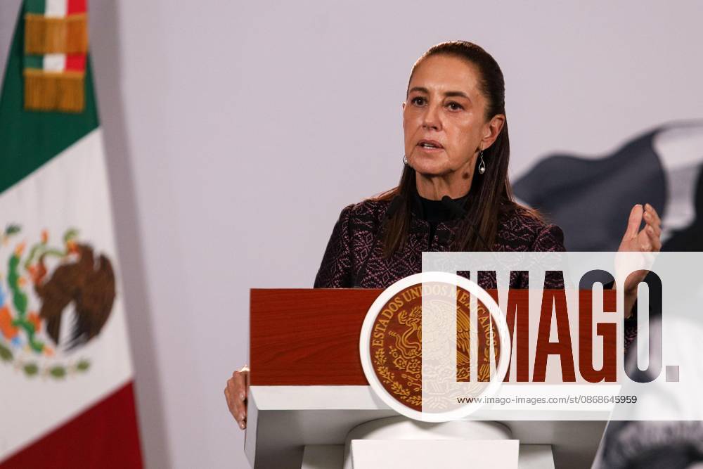 TO-45353- Ciudad de M& xe9;xico. 2026-10 -05. Claudia Sheinbaum Pardo, President of Mexico, during the daily morning press conference in the Treasury Room of the National Palace in Mexico City. Alejandro God& xcd;nez Clasos.com.mx - ZUMAcs4_ 20261005_faa_cs4_066