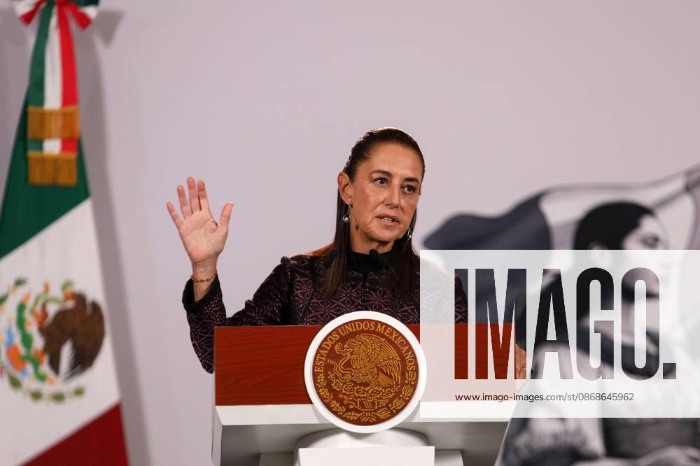 TO-45353- Ciudad de M& xe9;xico. 2026-10 -05. Claudia Sheinbaum Pardo, President of Mexico, during the daily morning press conference in the Treasury Room of the National Palace in Mexico City. Alejandro God& xcd;nez Clasos.com.mx - ZUMAcs4_ 20261005_faa_cs4_068