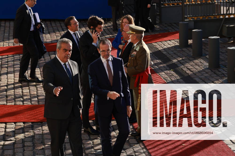 President ALEXANDER STUBB and his spouse SUZANNE INNES-STUBB welcome King FELIPE VI and Queen LETIZIA of Spain during the official welcoming ceremony marking the start of the royal couple s state visit to strengthen bilateral relations. Espoo Finland - ZUMAt172 20261006_zip_t172_019