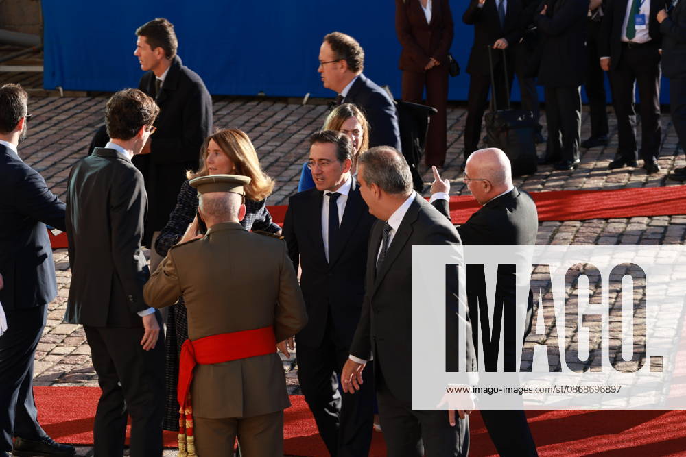 President ALEXANDER STUBB and his spouse SUZANNE INNES-STUBB welcome King FELIPE VI and Queen LETIZIA of Spain during the official welcoming ceremony marking the start of the royal couple s state visit to strengthen bilateral relations. Espoo Finland - ZUMAt172 20261006_zip_t172_020
