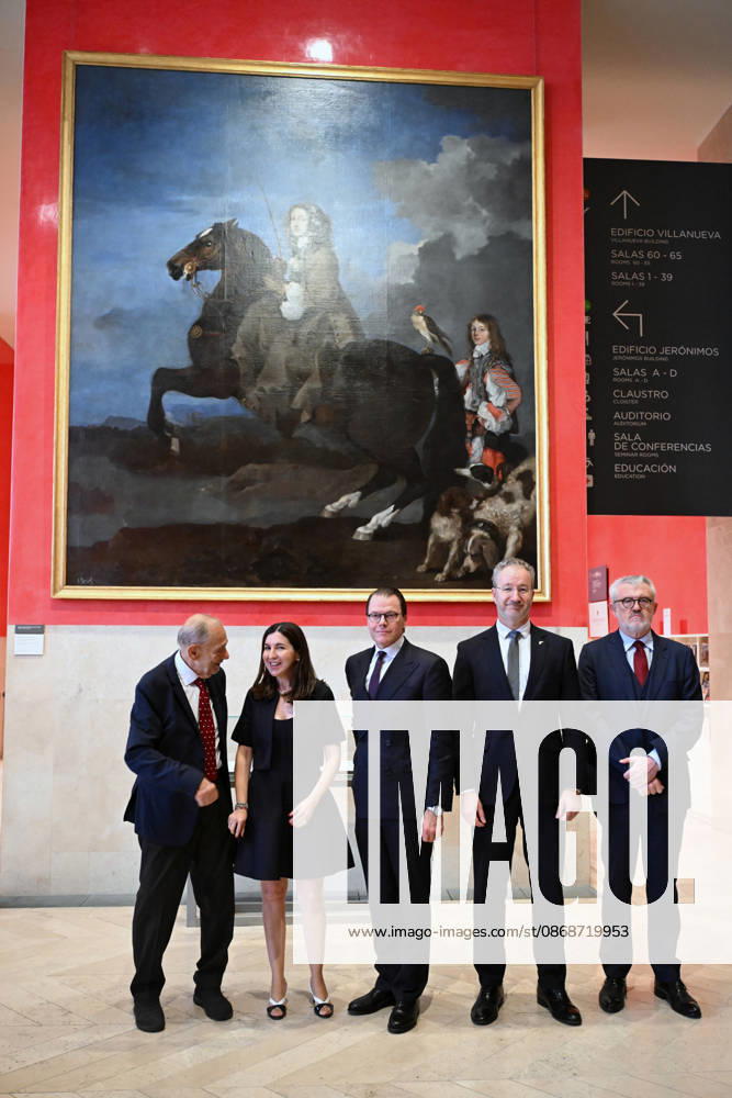 The Prado Museum reopens the Queen Christina Sculpture Gallery with a visit by Prince Daniel of Sweden Javier Solana i and Prince Daniel of Sweden c during their tour of the Queen Christina Sculpture Gallery at the Prado Museum on October 6, 2026, in Madrid, Spain. CELEBRITIES PRADO MUSEUM ROYALTY PRINCE José Madrid Madrid Spain
