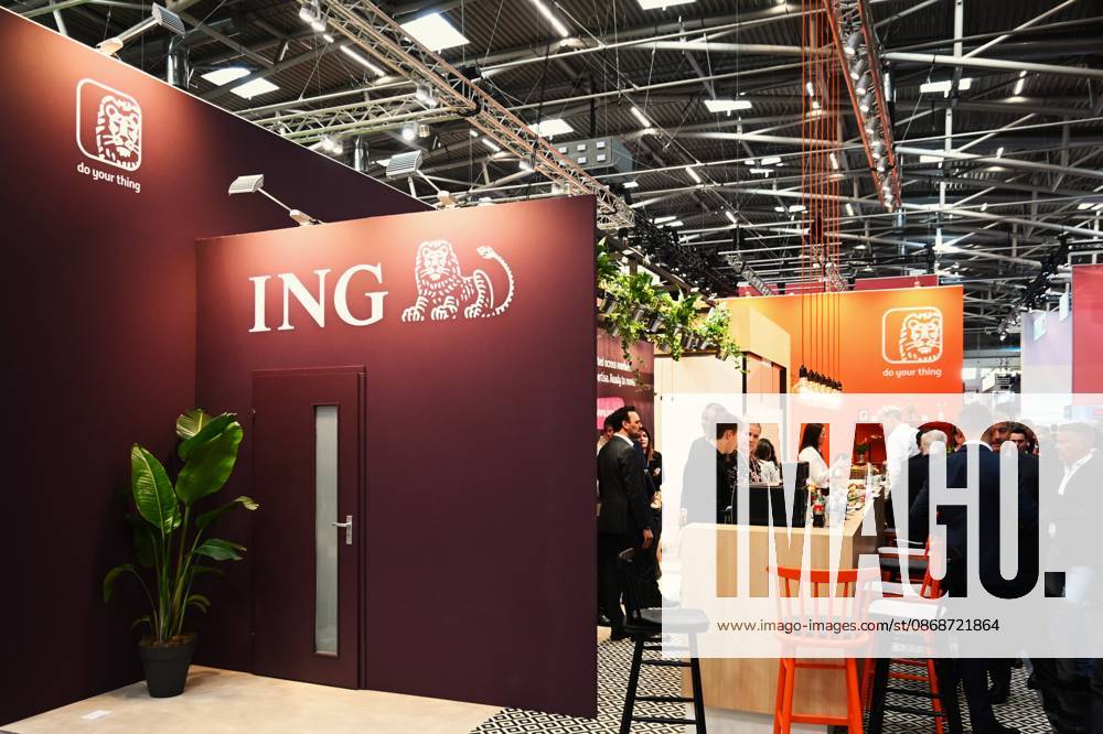 Die EXPO REAL 2026 findet aktuell auf dem Messegelände der Messe München statt. Sie ist Europas grösste internationale Fachmesse für Immobilien, Investitionen und Infrastruktur. Foto: Messestand ING. Die ING, ursprünglich ING-DiBa, ist mit über 10 Millionen Kundinnen und Kunden die grösste Direktbank und eine der zehn grössten Banken in Deutschland. Als Tochtergesellschaft der niederländischen ING Groep bietet die in Frankfurt am Main ansässige Bank ein rein digitales Finanzportfolio an.