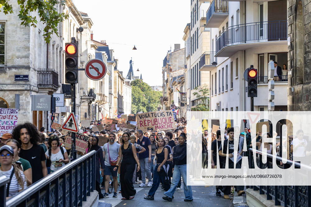 Students Demonstration Over Education Conditions - Bordeaux High school students demonstrate in the streets during a nationwide mobilization calling for more resources and improved conditions in school, in Bordeaux, France, on October 6, 2026. Photo by Margot Le Gonidec ABACAPRESS.COM Bordeaux France