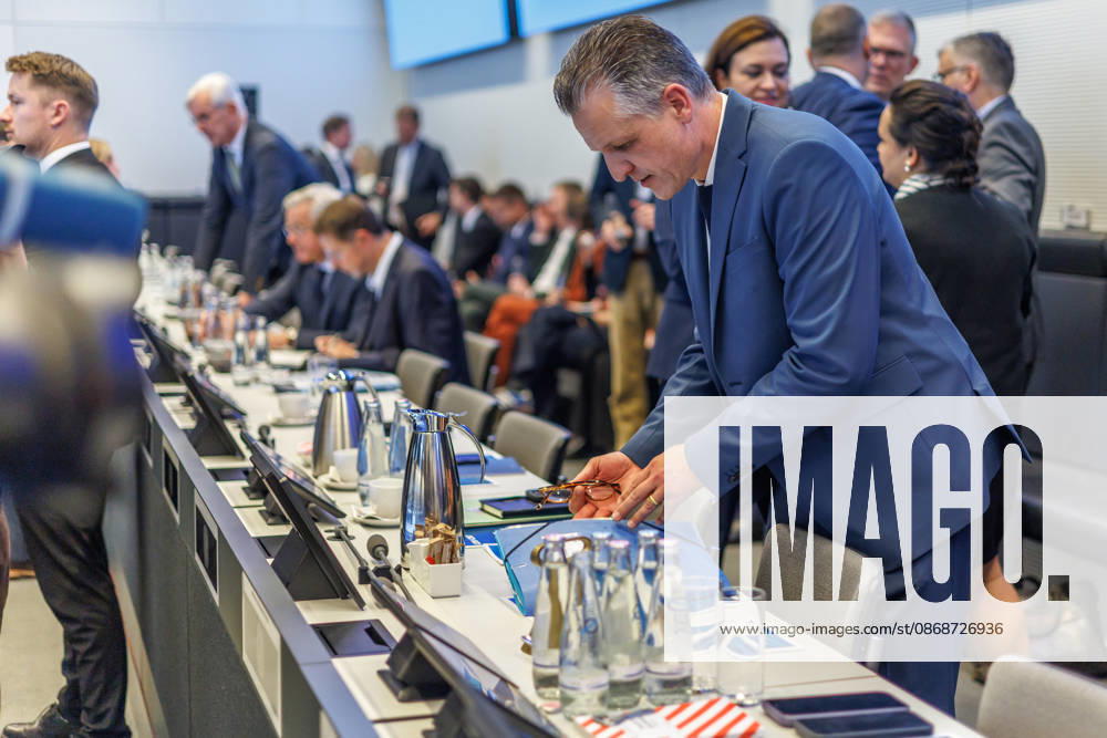 Fraktionssitzung CDU CSU Thorsten Frei (CDU), Fraktionsvorsitzender bei einer Fraktionssitzung am 06.10.2026 in Berlin. Berlin Berlin Deutschland Bundestag