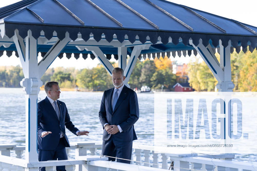 King FELIPE VI of Spain is welcomed by Finnish Prime Minister PETTERI ORPO at the Prime Minister s official residence during the King s state visit to Finland. Helsinki Finland - ZUMAt172 20261006_zip_t172_060