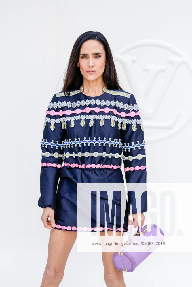 Jennifer Connelly at the photocall for the Louis Vuitton Spring Summer 2027 Women’s Ready-to-Wear collection during Paris Fashion Week (PFW) at the Cité internationale universitaire de Paris, France, on October 6, 2026. Olivier Borde, Bestimage. Photocall at the Louis Vuitton Women’s Ready-to-Wear Spring Summer 2027 show as part of Paris Fashion Week on October 6, 2026, in Paris, France. Paris, France