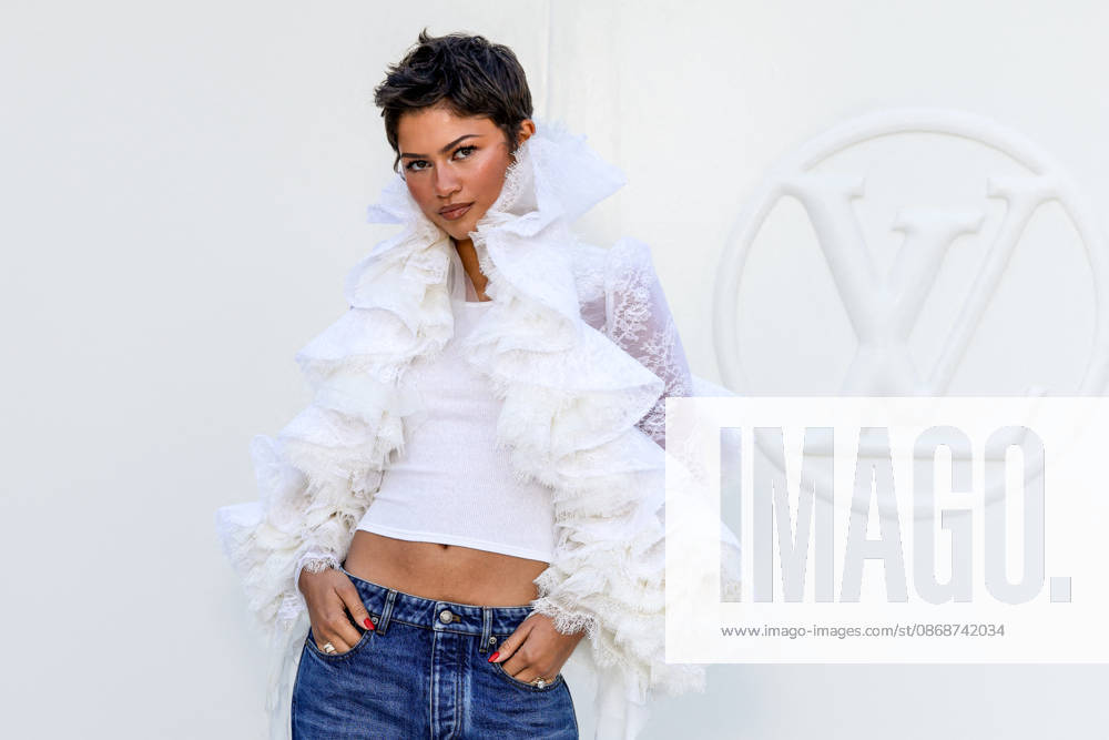 Zendaya at the photocall for the Louis Vuitton Spring Summer 2027 Women’s Ready-to-Wear show during Paris Fashion Week (PFW) at the Cité internationale universitaire de Paris, France, on October 6, 2026. Olivier Borde, Bestimage. Photocall at the Louis Vuitton Women’s Ready-to-Wear Spring Summer 2027 show as part of Paris Fashion Week on October 6, 2026, in Paris, France. Paris, France