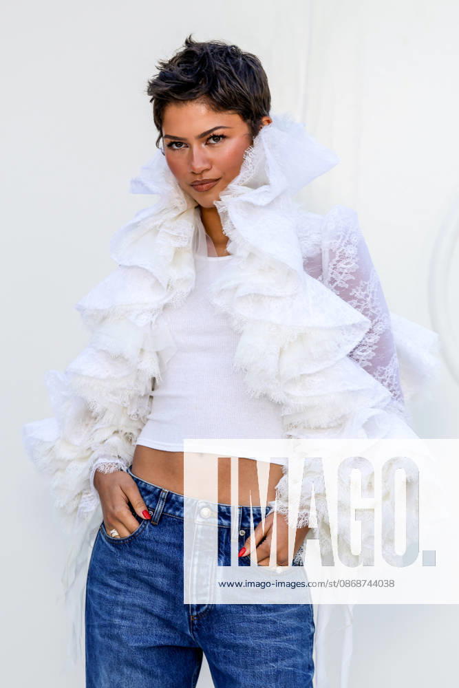 Zendaya at the photocall for the Louis Vuitton Spring Summer 2027 Women’s Ready-to-Wear show during Paris Fashion Week (PFW) at the Cité internationale universitaire de Paris, France, on October 6, 2026. Olivier Borde, Bestimage. Photocall at the Louis Vuitton Women’s Ready-to-Wear Spring Summer 2027 show as part of Paris Fashion Week on October 6, 2026, in Paris, France. Paris, France