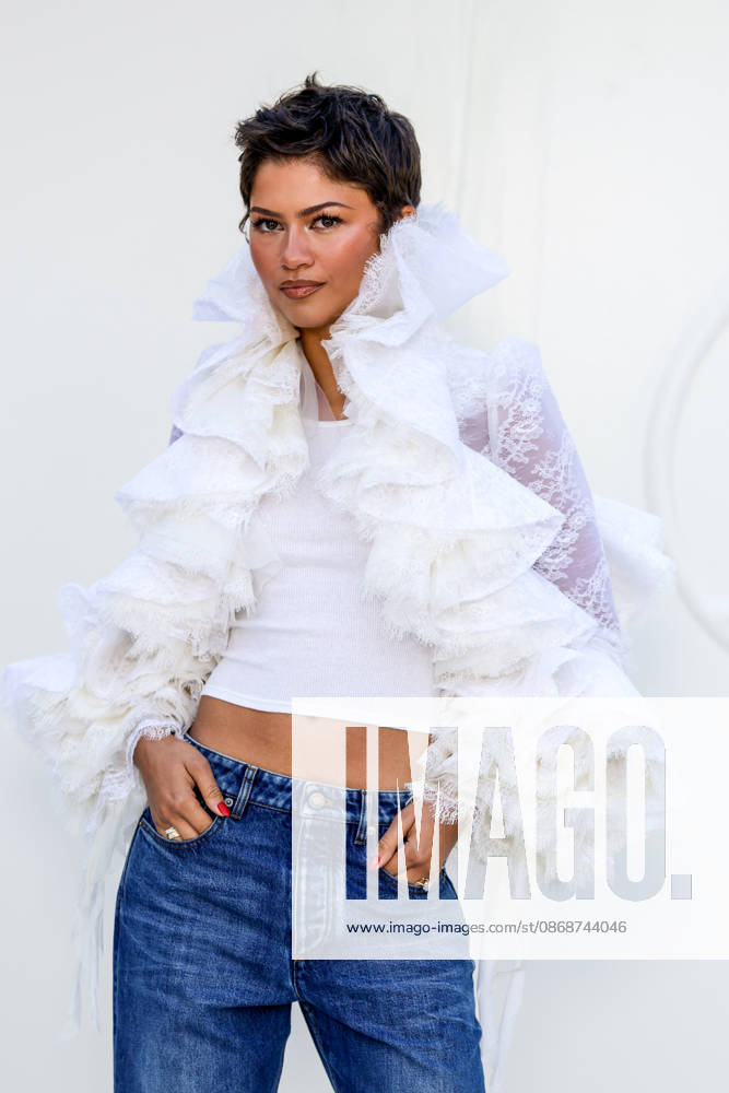 Zendaya at the photocall for the Louis Vuitton Spring Summer 2027 Women’s Ready-to-Wear show during Paris Fashion Week (PFW) at the Cité internationale universitaire de Paris, France, on October 6, 2026. Olivier Borde, Bestimage. Photocall at the Louis Vuitton Women’s Ready-to-Wear Spring Summer 2027 show as part of Paris Fashion Week on October 6, 2026, in Paris, France. Paris, France