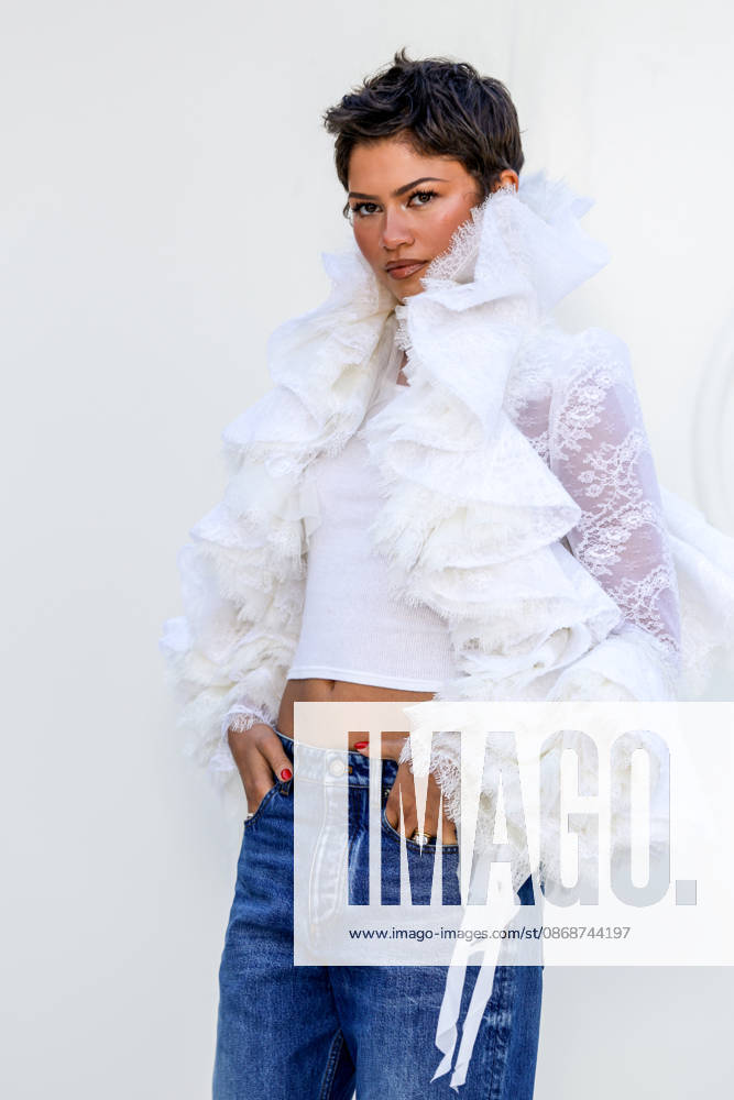 Zendaya at the photocall for the Louis Vuitton Spring Summer 2027 Women’s Ready-to-Wear show during Paris Fashion Week (PFW) at the Cité internationale universitaire de Paris, France, on October 6, 2026. Olivier Borde, Bestimage. Photocall at the Louis Vuitton Women’s Ready-to-Wear Spring Summer 2027 show as part of Paris Fashion Week on October 6, 2026, in Paris, France. Paris, France