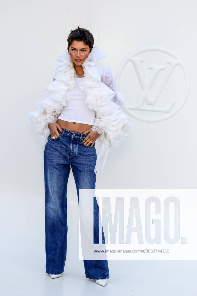 Zendaya at the photocall for the Louis Vuitton Spring Summer 2027 Women’s Ready-to-Wear show during Paris Fashion Week (PFW) at the Cité internationale universitaire de Paris, France, on October 6, 2026. Olivier Borde, Bestimage. Photocall at the Louis Vuitton Women’s Ready-to-Wear Spring Summer 2027 show as part of Paris Fashion Week on October 6, 2026, in Paris, France. Paris, France