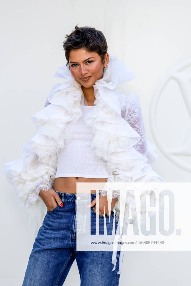 Zendaya at the photocall for the Louis Vuitton Spring Summer 2027 Women’s Ready-to-Wear show during Paris Fashion Week (PFW) at the Cité internationale universitaire de Paris, France, on October 6, 2026. Olivier Borde, Bestimage. Photocall at the Louis Vuitton Women’s Ready-to-Wear Spring Summer 2027 show as part of Paris Fashion Week on October 6, 2026, in Paris, France. Paris, France