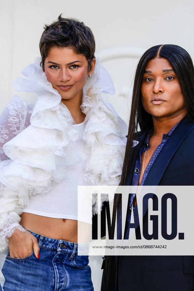 Zendaya and Law Roach at the photocall for the Louis Vuitton Spring Summer 2027 Women’s Ready-to-Wear collection during Paris Fashion Week (PFW) at the Cité internationale universitaire de Paris, France, on October 6, 2026. Olivier Borde, Bestimage. Photocall at the Louis Vuitton Women’s Ready-to-Wear Spring Summer 2027 show as part of Paris Fashion Week on October 6, 2026, in Paris, France. Paris, France