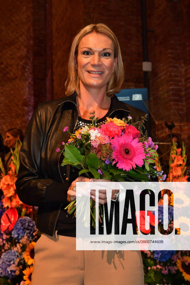 Maria Höfl-Riesch Verleihung der Bayerischen Staatsmedaille für soziale Verdienste 2026 Allerheiligen-Hofkirche München 06. Oktober 2026