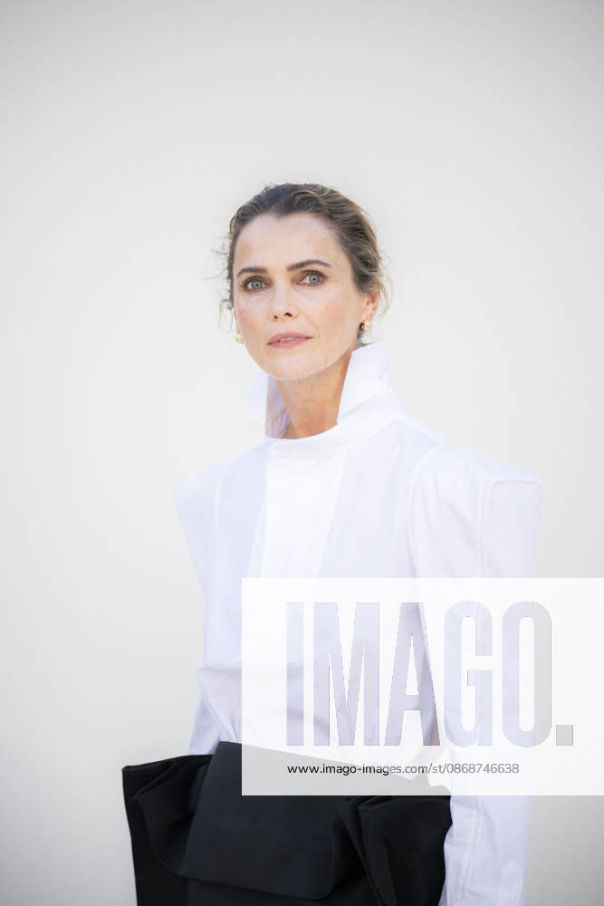 Louis Vuitton - Photocall - Paris Fashion Week EB Keri Russell attends the Louis Vuitton Womenswear Spring Summer 2027 show as part of Paris Fashion Week on October 06, 2026 in Paris, France. Photo by Eliot Blondet ABACAPRESS.COM Paris France France