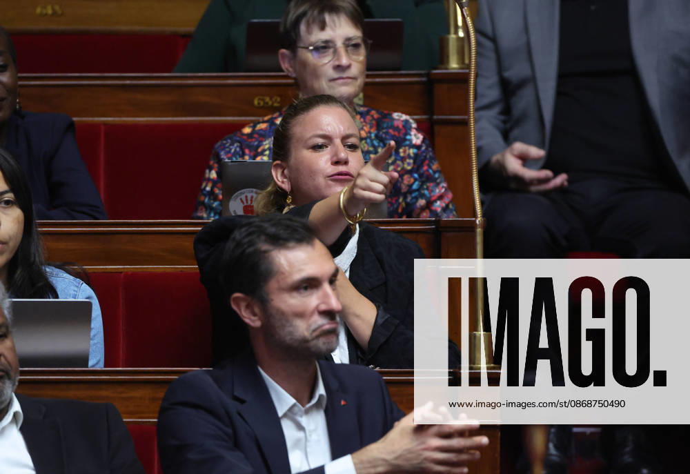 AssembleÌe Nationale - QAG du 6 octobre 2026 Mathilde Panot Sà ance des Questions d Actualità s au Gouvernement à l AssembleÌe Nationale à Paris, le 6 octobre 2026. Current Affairs Question Period with the Government at the National Assembly in Paris