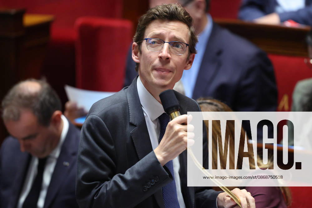 AssembleÌe Nationale - QAG du 6 octobre 2026 Edouard Geffray Sà ance des Questions d Actualità s au Gouvernement à l AssembleÌe Nationale à Paris, le 6 octobre 2026. Current Affairs Question Period with the Government at the National Assembly in Paris