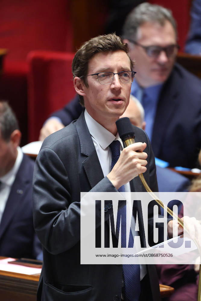 AssembleÌe Nationale - QAG du 6 octobre 2026 Edouard Geffray Sà ance des Questions d Actualità s au Gouvernement à l AssembleÌe Nationale à Paris, le 6 octobre 2026. Current Affairs Question Period with the Government at the National Assembly in Paris
