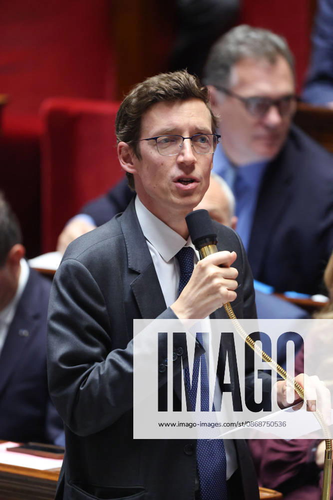 AssembleÌe Nationale - QAG du 6 octobre 2026 Edouard Geffray Sà ance des Questions d Actualità s au Gouvernement à l AssembleÌe Nationale à Paris, le 6 octobre 2026. Current Affairs Question Period with the Government at the National Assembly in Paris