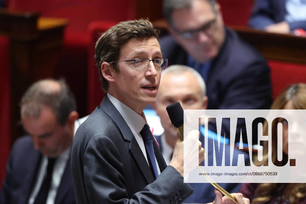 AssembleÌe Nationale - QAG du 6 octobre 2026 Edouard Geffray Sà ance des Questions d Actualità s au Gouvernement à l AssembleÌe Nationale à Paris, le 6 octobre 2026. Current Affairs Question Period with the Government at the National Assembly in Paris