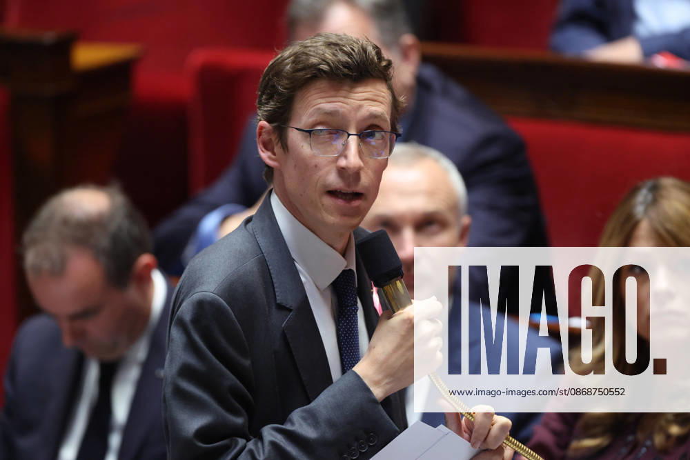 AssembleÌe Nationale - QAG du 6 octobre 2026 Edouard Geffray Sà ance des Questions d Actualità s au Gouvernement à l AssembleÌe Nationale à Paris, le 6 octobre 2026. Current Affairs Question Period with the Government at the National Assembly in Paris