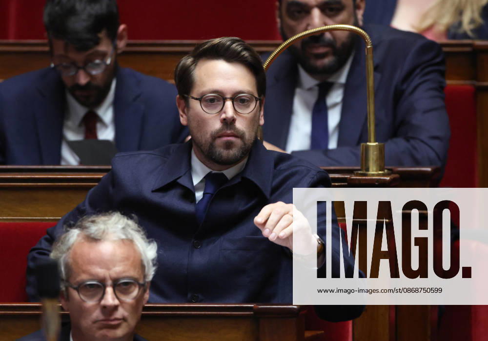 AssembleÌe Nationale - QAG du 6 octobre 2026 Benjamin Lucas-Lundy Sà ance des Questions d Actualità s au Gouvernement à l AssembleÌe Nationale à Paris, le 6 octobre 2026. Current Affairs Question Period with the Government at the National Assembly in Paris