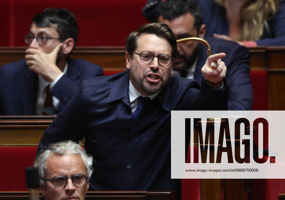 AssembleÌe Nationale - QAG du 6 octobre 2026 Benjamin Lucas-Lundy Sà ance des Questions d Actualità s au Gouvernement à l AssembleÌe Nationale à Paris, le 6 octobre 2026. Current Affairs Question Period with the Government at the National Assembly in Paris